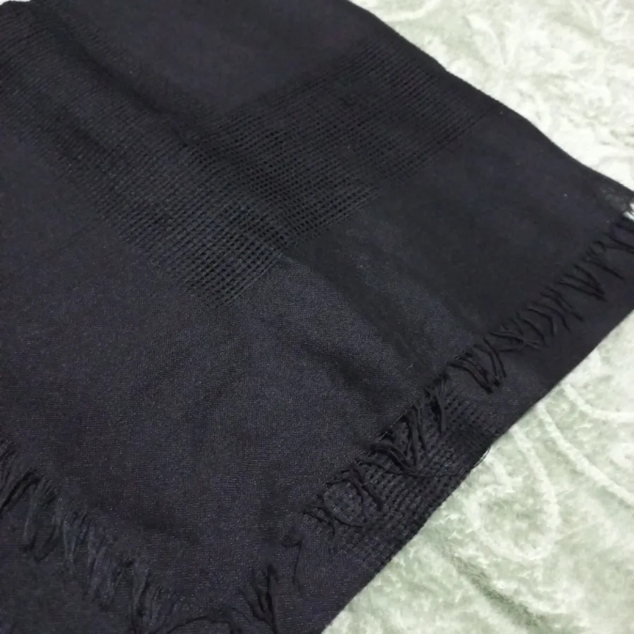 روسری مشکی نخی قواره دار