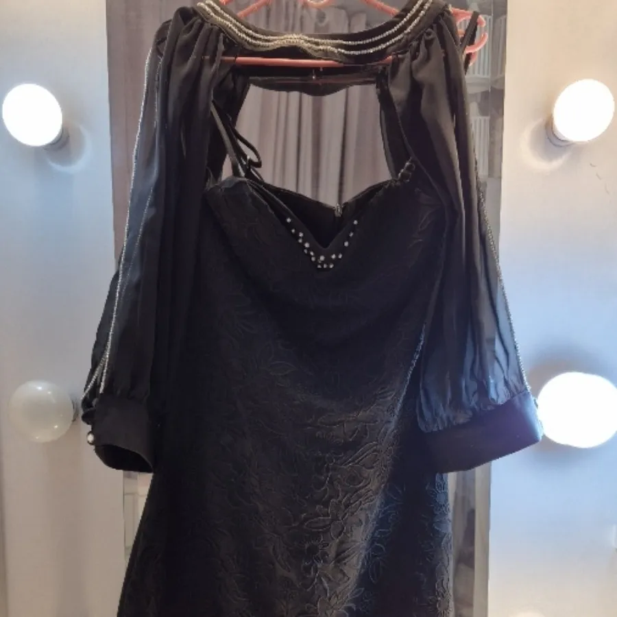 پیراهن شیک آستین یقه دار