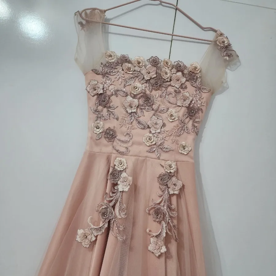 پیراهن دخترانه