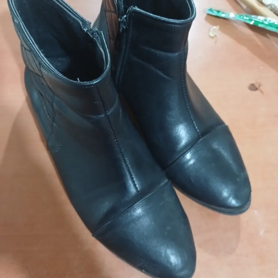 نیم بوت در حد نو