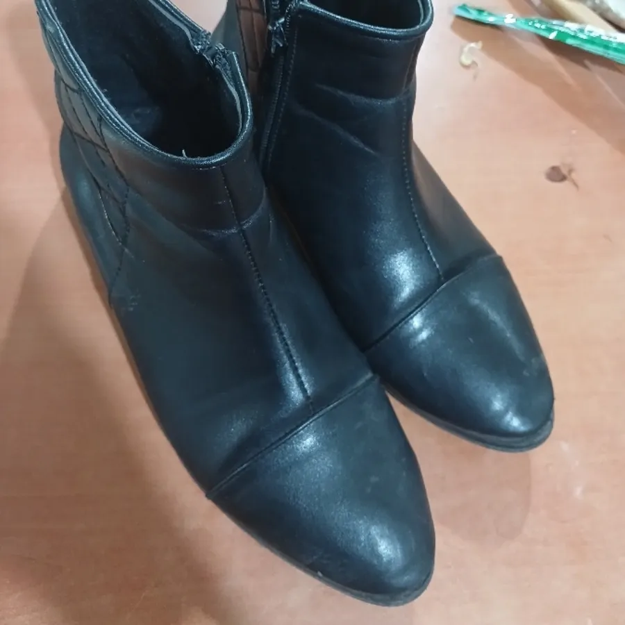 نیم بوت در حد نو