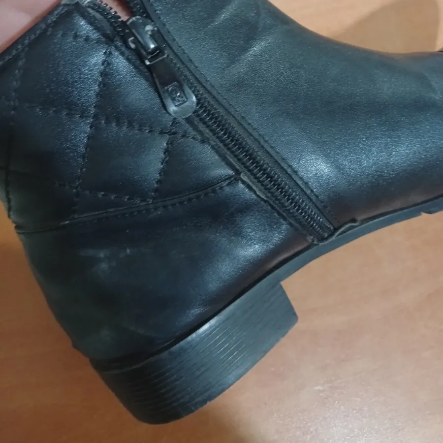 نیم بوت در حد نو