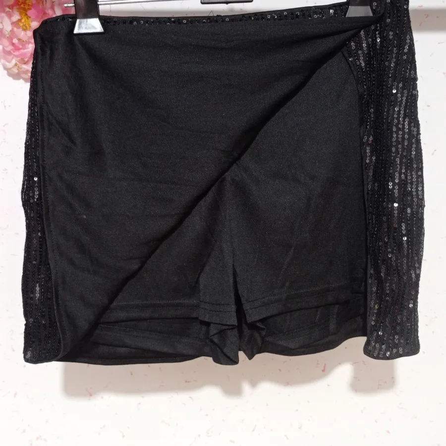 شلوارک مدل دامن