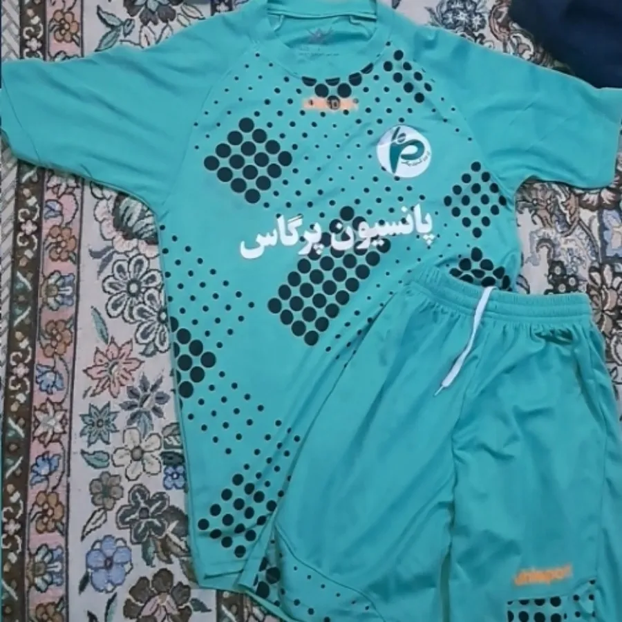 تیشرت شلوارک ورزشی