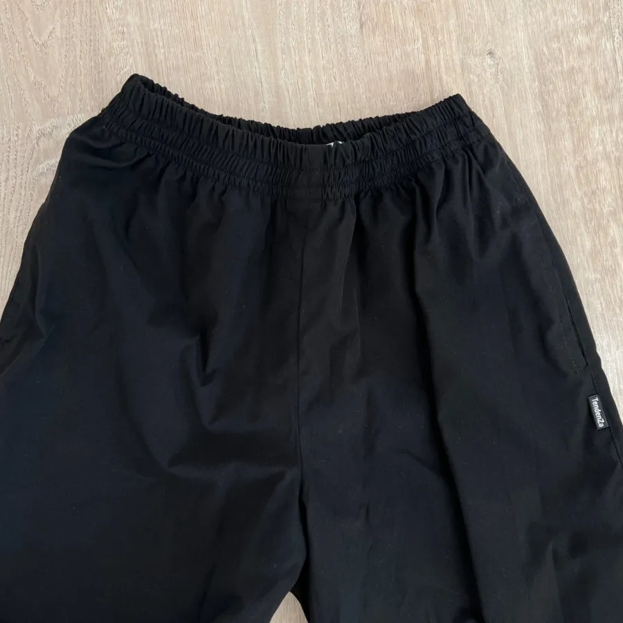 ست کراپ سوییشرت و شلوار