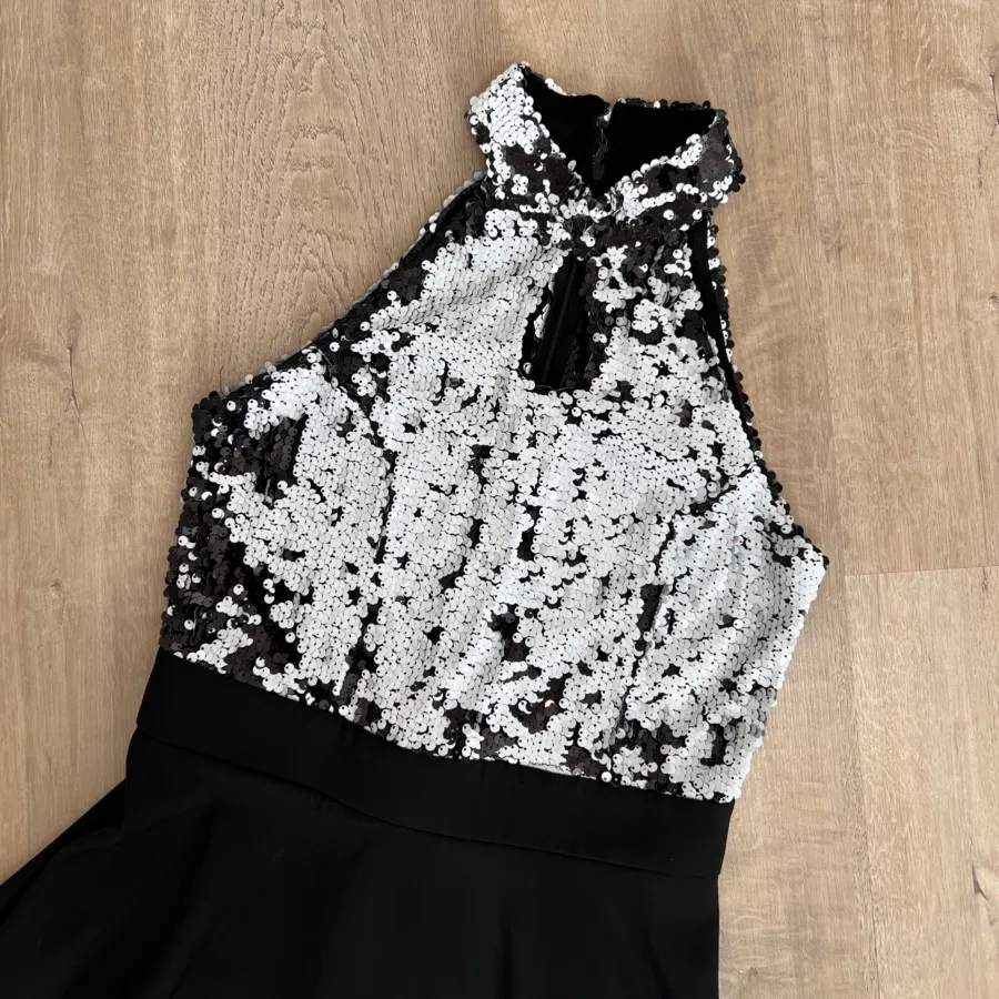 پیراهن کوتاه