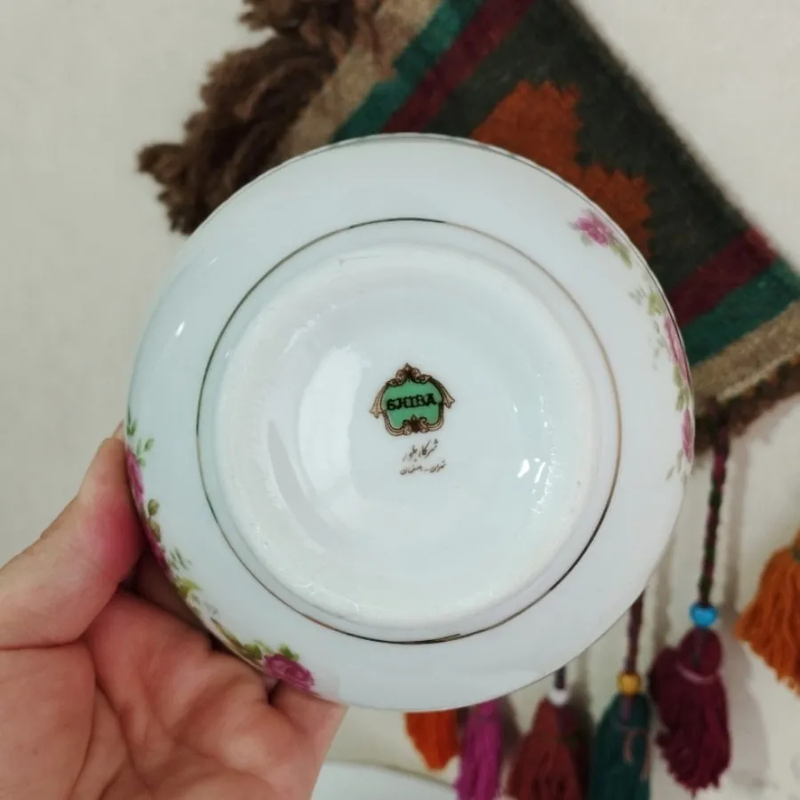 پیاله گلسرخی