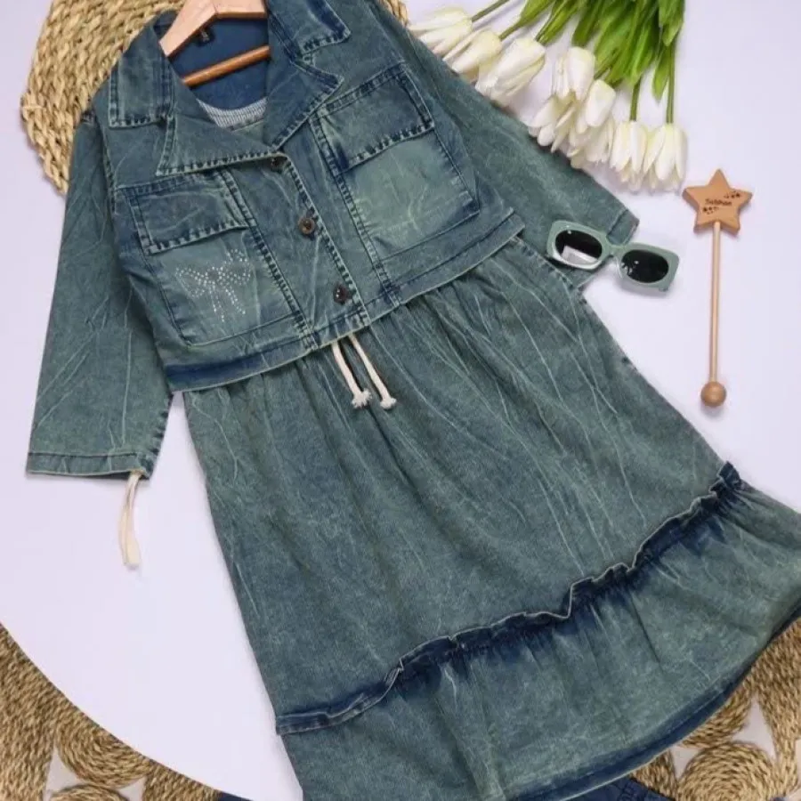 دو تیکه جین دخترانه