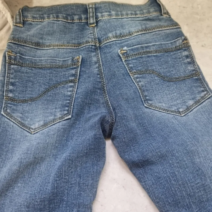 شلوار جین بچگانه