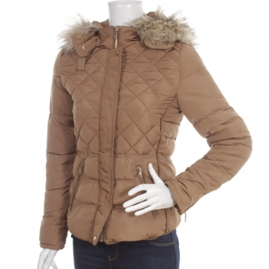 کاپشن مارک bershka