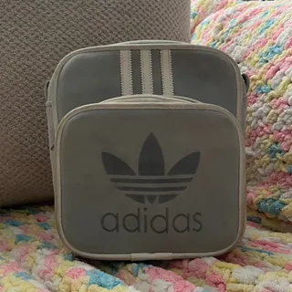 کیف ادیداس