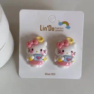 گوشواره بچگانه کیتی