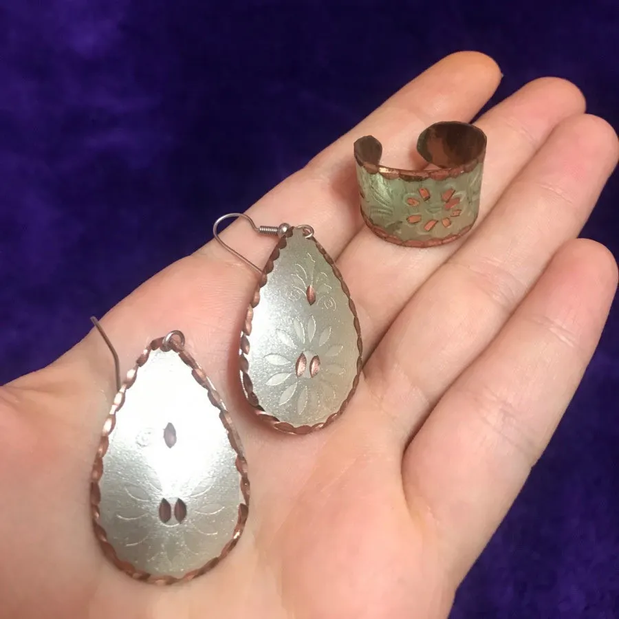 ست گوشواره و انگشتر