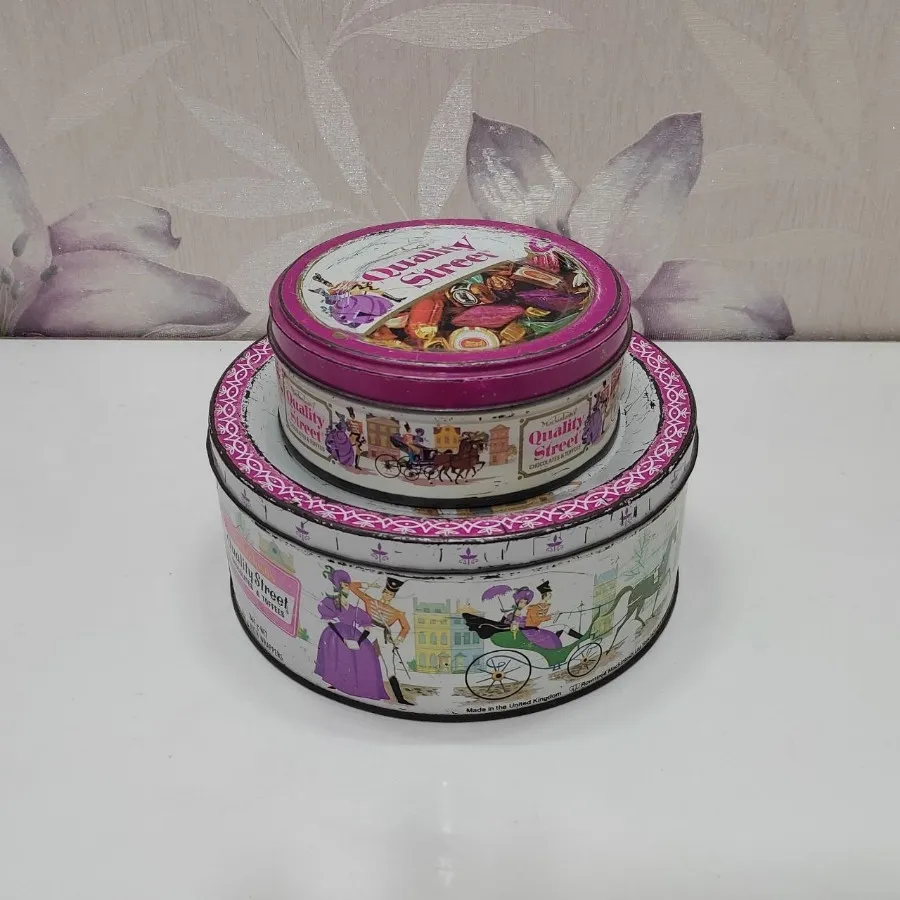 قوطی فلزی قدیمی