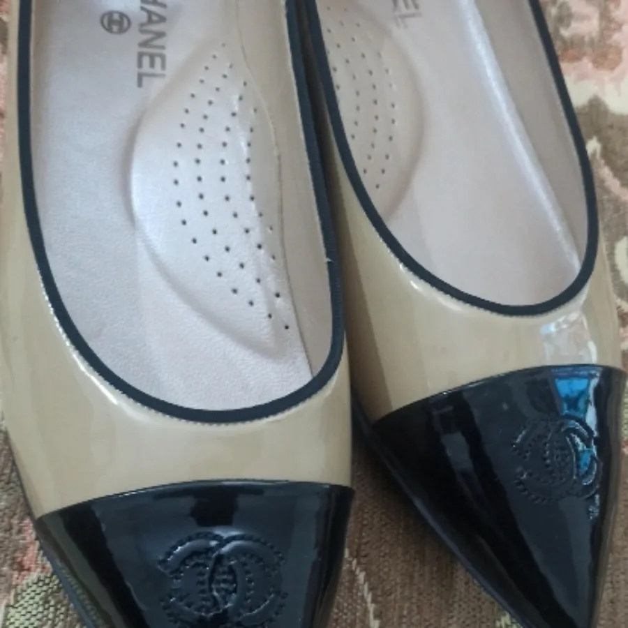 کفش برند شنل