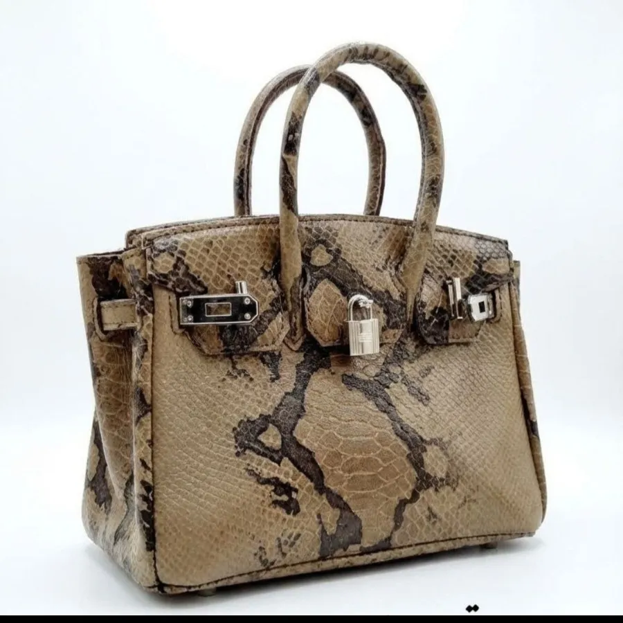 کیف چرم دستدوز