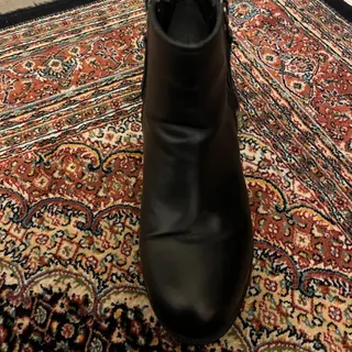 نیم بوت چرم زنانه