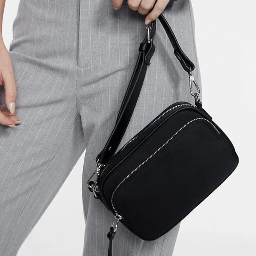 کیف ضدآب استرادیواریوس