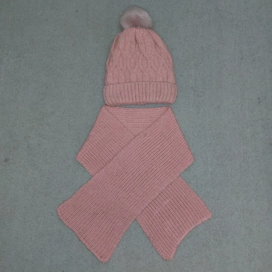 شالگردن و کلاه