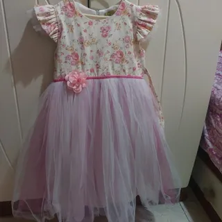 پیراهن دخترانه