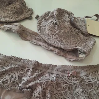 شورت سوتین جلو بازشو گیپو