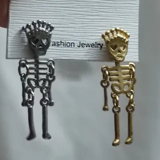 گوشواره خاص پر جزییات