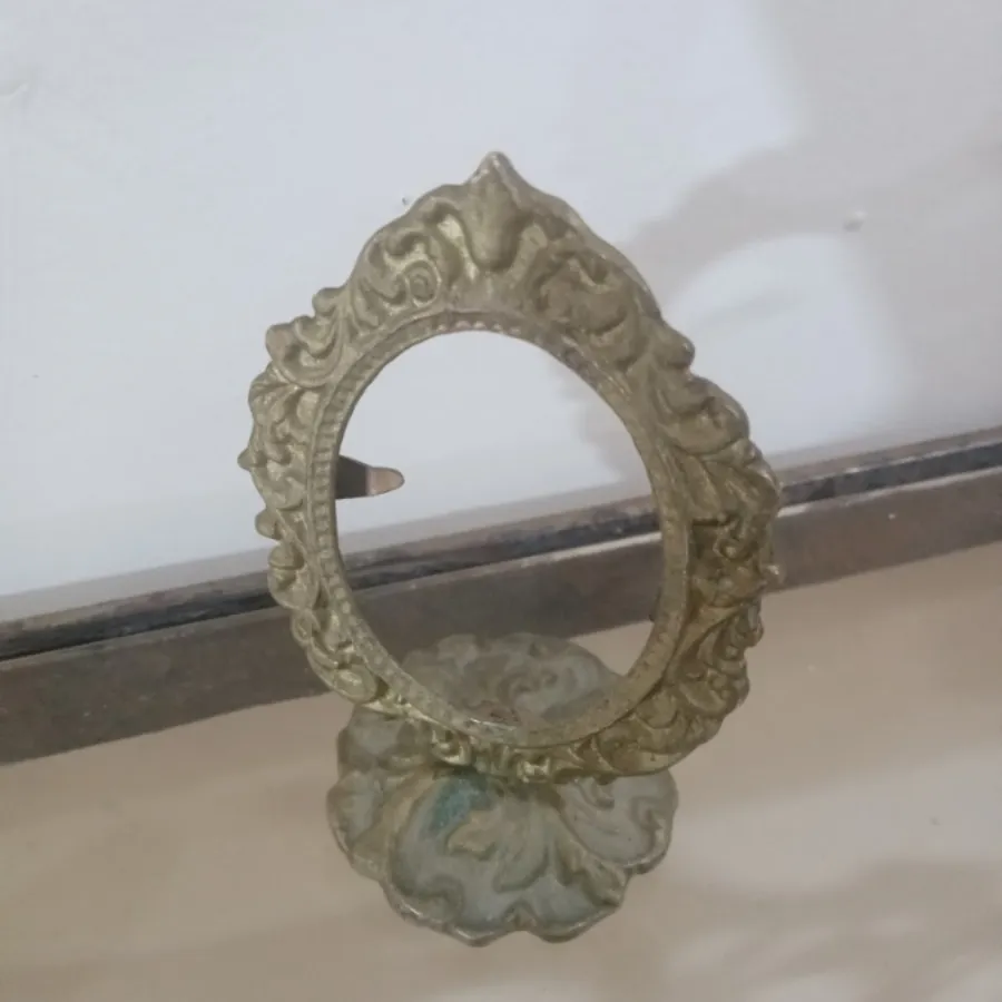 قاب عکس پایه دار