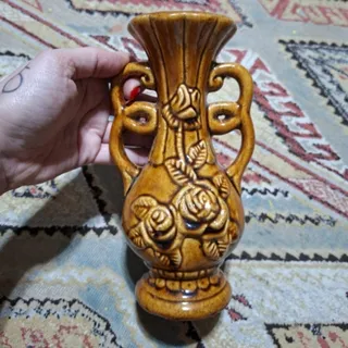 گلدان سرامیکی قدیمی