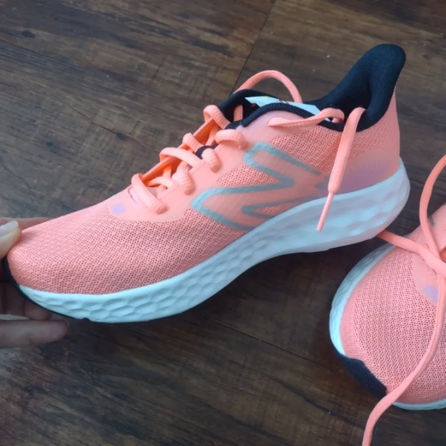 کفش نیوبالانس