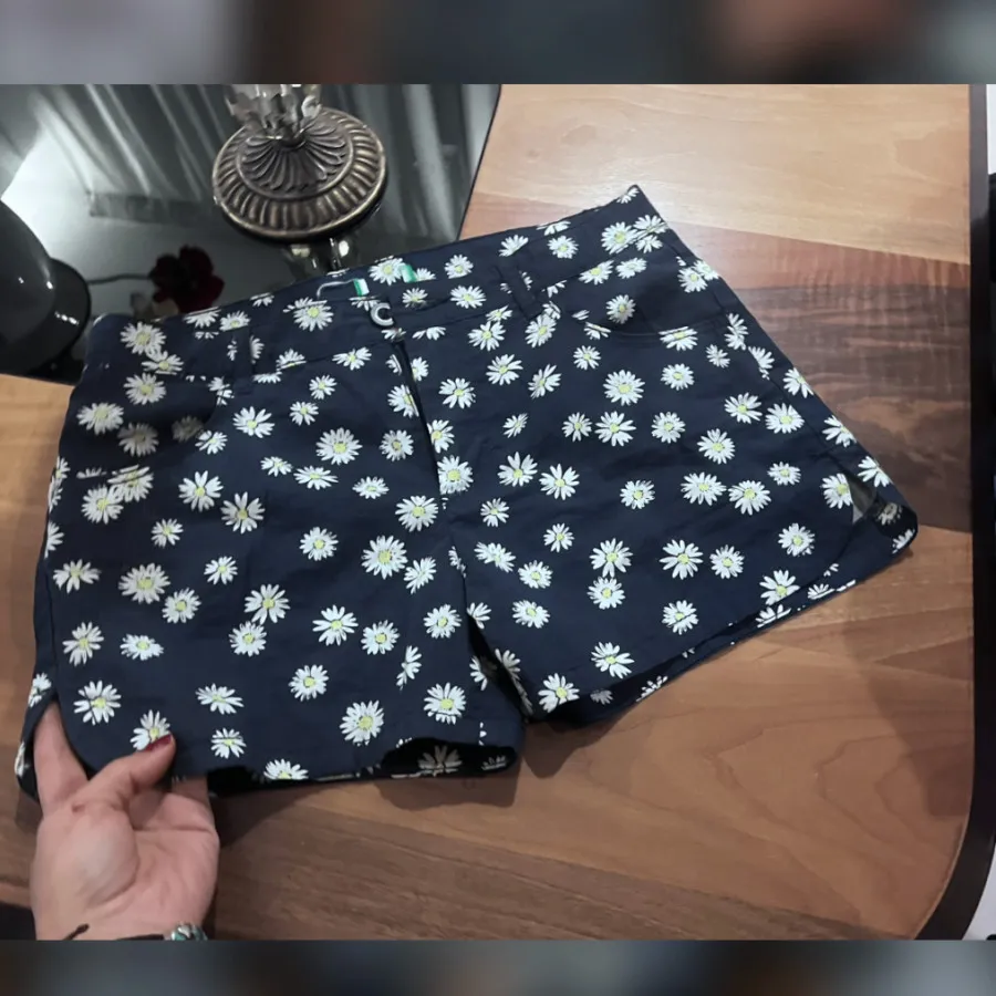 شلوارک بابونه