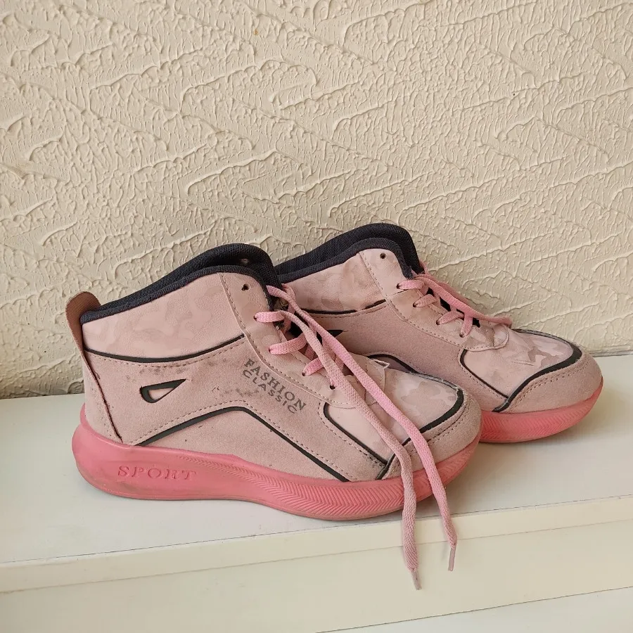 بوت دخترانه