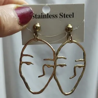 گوشواره رخ،خاص و تک