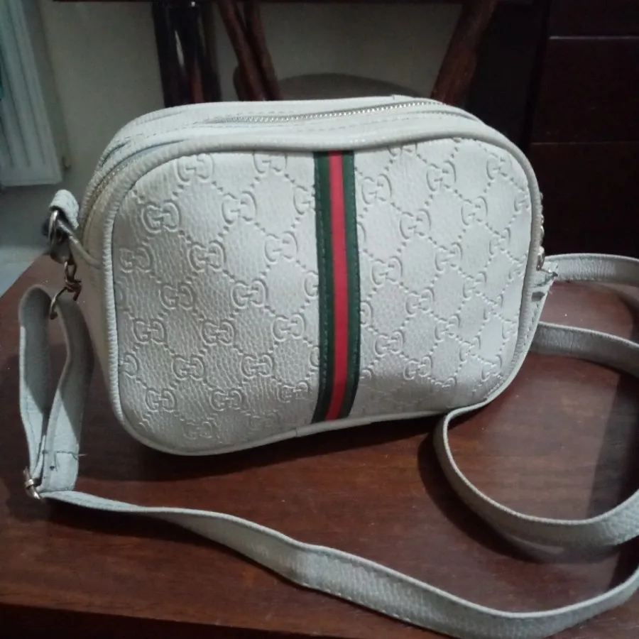 کیف رو دوشی