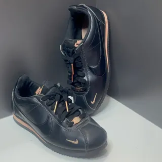 کفش کتونی Nikeسایز 37