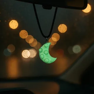 آویز ماشین ماه شبتاب