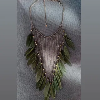 گردنبند بسیار خاص MOA