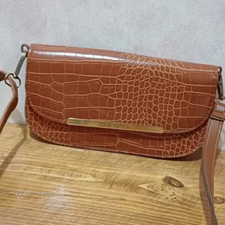 کیف چرم عسلی