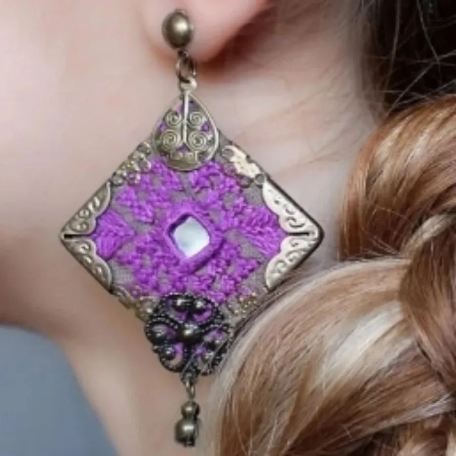 زیورالات دستساز سوزن دوزی