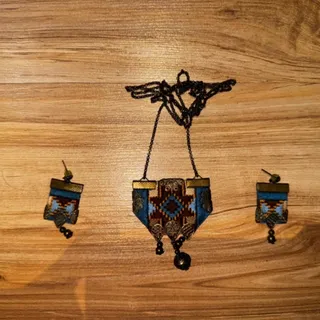 زیورالات دستساز