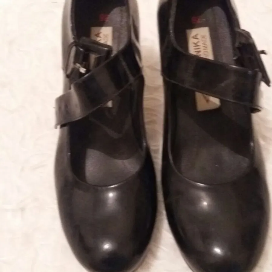 کفش مری جین