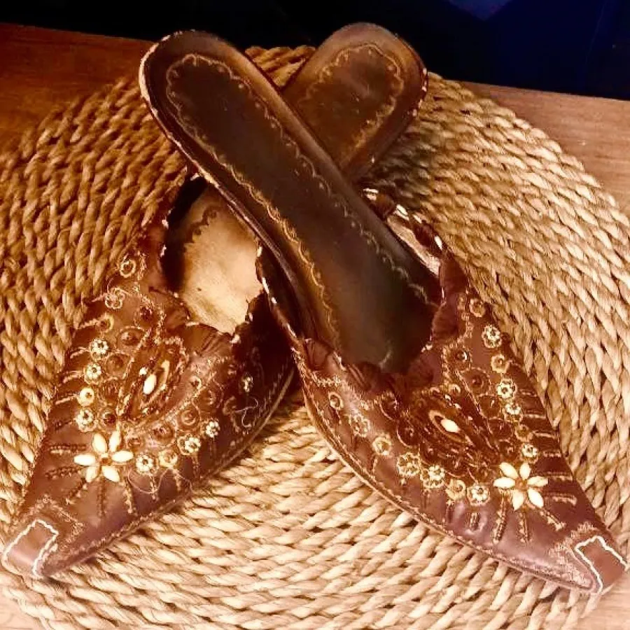 دمپایی روفرشی