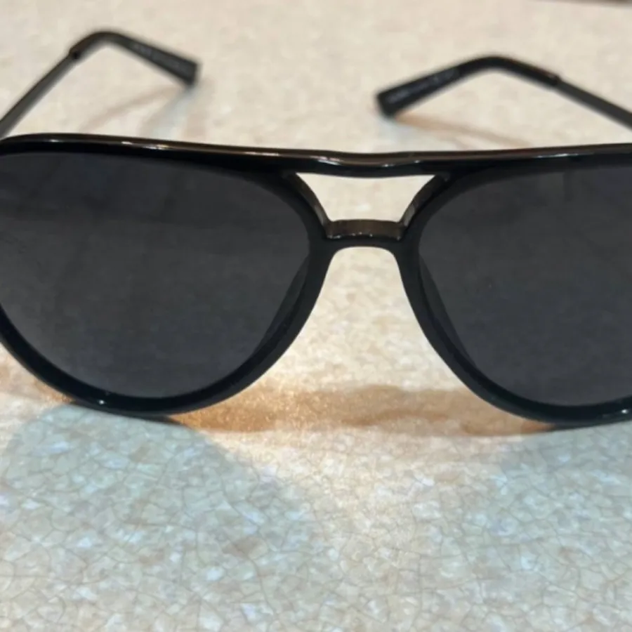 عینک آفتابی