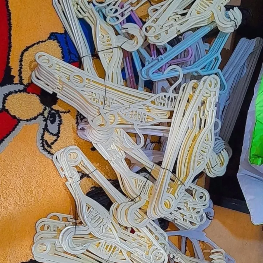 چوب لباسی بزرگ