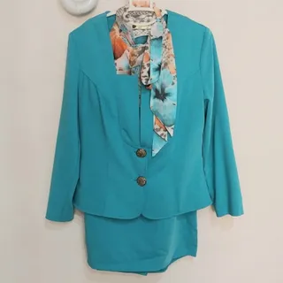 کت و دامن تولیکا