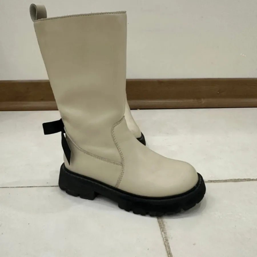 پوتین دخترانه