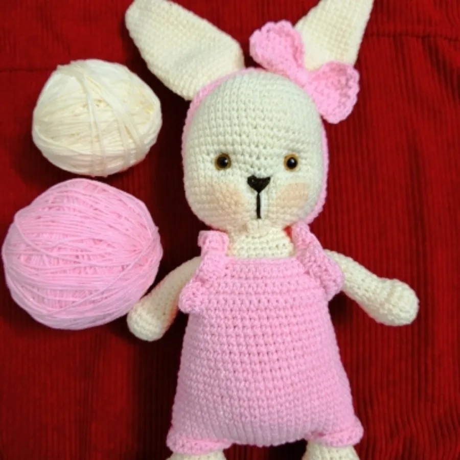 عروسک بافتنی