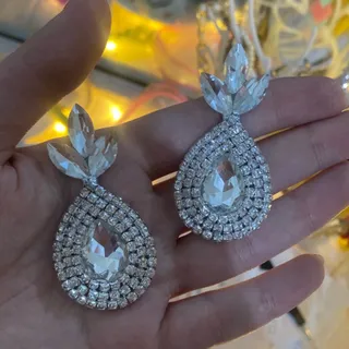 گوشواره ادایی شیک