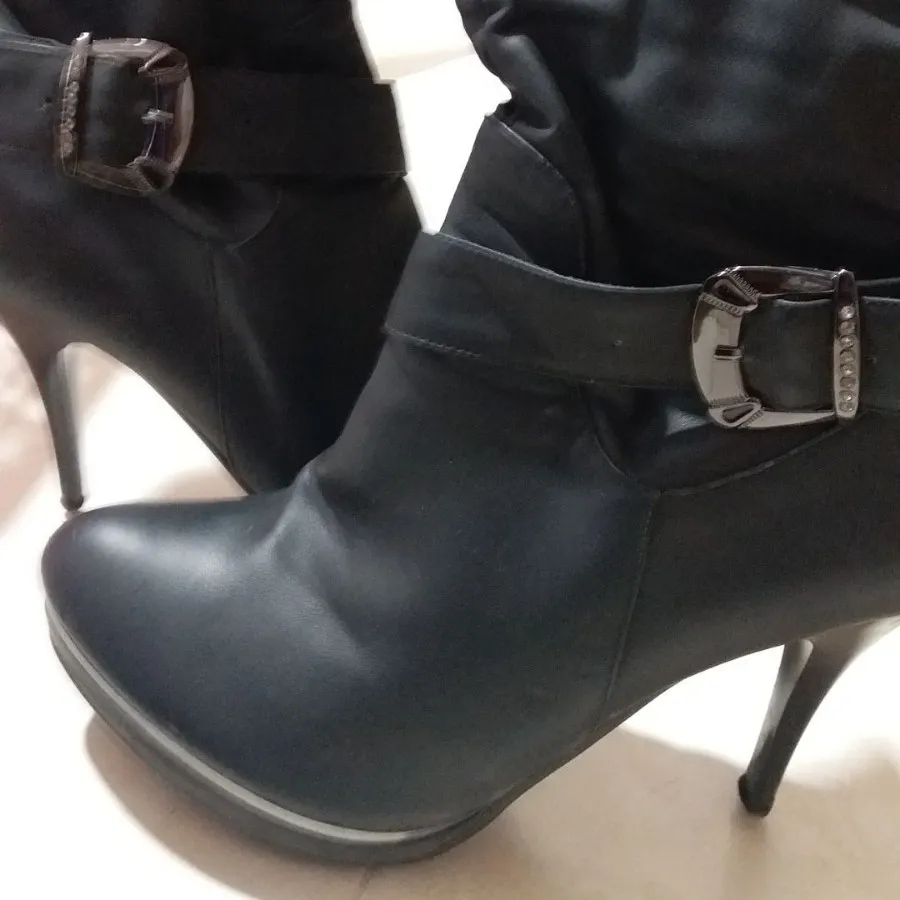 بوت زنانه 38