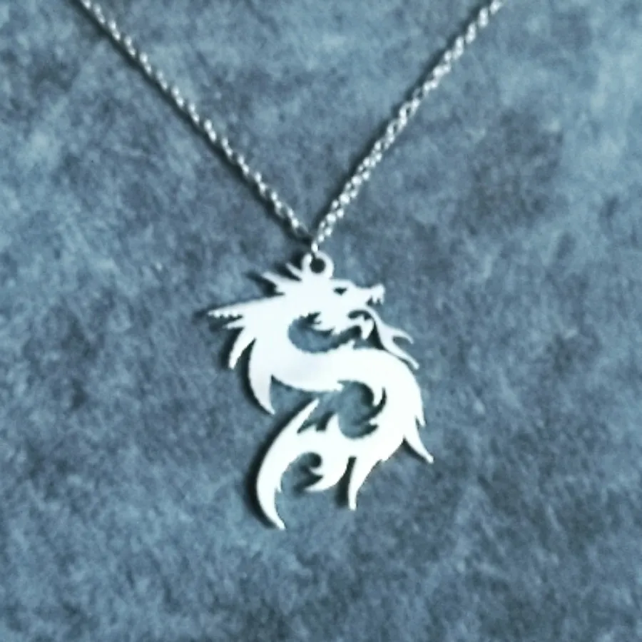 گردنبند ققنوس نماد ازادی