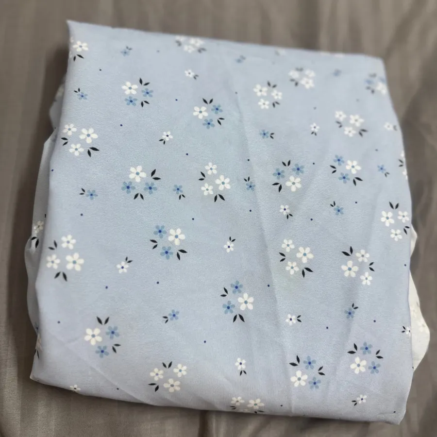 پارچه گلدار کرپ